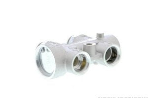 Thermostat Housing Water Outlet Mercedes Benz E63 Amg 2007